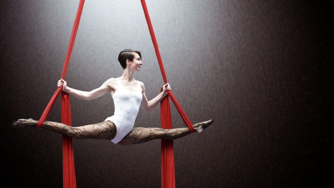 Claire, full split in silk