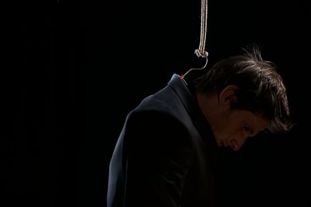 Is this suit protects or locks up