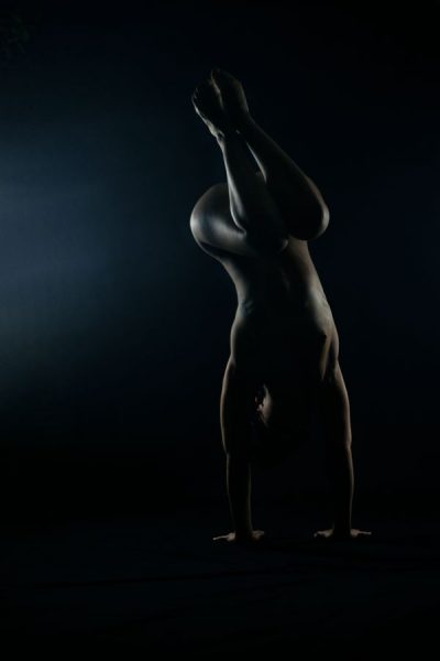 Twisted handstand statue