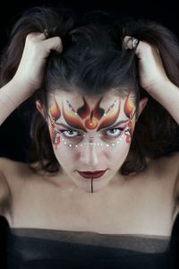Juliette’s gaze with makeup